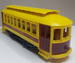 TYCO HO #214B HO Trolley Car Main Street 65 Yellow Burgundy With Case WORKS!