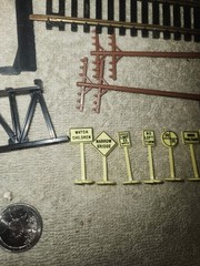 Model Train Toy Lot Bachman HO Scale Santa Fe Lighted Locomotive Tracks *READ*