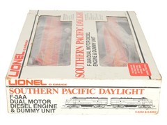 Lionel 6-8260 O Gauge Southern Pacific F3 AA Diesel Locomotive Set #8260/8262 EX