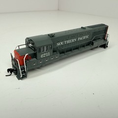N Scale GE U25-B SHELL ONLY Southern Pacific Diesel Locomotive #6711