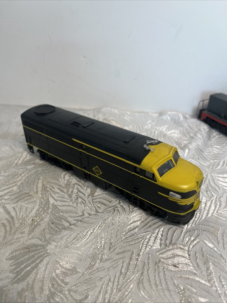 Erie Railroad HO Scale Alco FA-1 Diesel Locomotive 725-A No Box