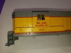 SD9 SHELL ONLY UNION PACIFIC 457 ATHEARN HO SCALE 3826 NO LENSES
