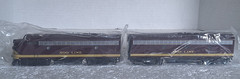 Stewart 5515 HO EMD F3 Phase IV/F7 Early A/B set Soo Line Powered A Unit Dummy B