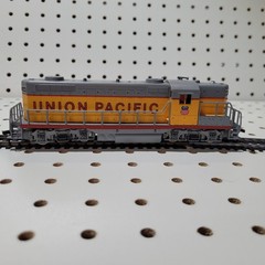 GP18 HO Scale UP Diesel Locomotive – Mehano (Yugoslavia) – Tested & Runs Great