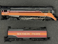 Bachmann Industries GS4 Daylight SP 4-8-4 W/Smoke HD Light Locomotive + Tender