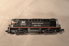 Atlas-Kato 42760 Southern Pacific Engine Model Train- N Scale