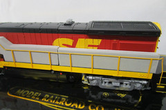 Atlas Gold HO Santa Fe Kodachrome GE B23-7 Diesel Locomotive #6388 DCC Sound