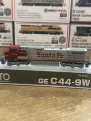 KATO N Scale GE C44-9W BNSF 669 “Ex-SF Warbonnet” DC Lightly Used