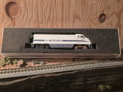 Athearn 10013 N Scale Metrolink F59PHI #877 Original Box Parts Repair