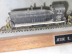 IHB Indiana Harbor Belt Railroad HO Switcher & Calf Locomotive Display