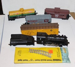 HO Scale Pennsylvania 0-4-0 Steam w/Slope Tender #2584 + several more