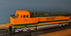 HO Scale Athearn BNSF C44-9 Diesel locomotive no 1000 Dummy