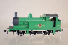 HORNBY DUBLO 2207 2 RAIL BR 0-6-0 CLASS R1 TANK LOCOMOTIVE 31340 op