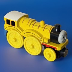 VTG Thomas & Friends MOLLY 2005 Wooden Train Engine Learning Curve #2555WJ00