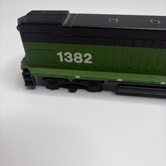 Walthers Mainline EMD GP15 Burlington Northern #1382 DC locomotive * Reed*