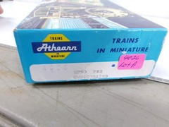 ATHEARN # 4026 ~ UNDECORATED GP50 POWERED LOCOMOTIVE ~HO SCALE~ TESTED~L C