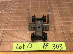 American Flyer Train 303 Locomotive Engine CROSS HEAD & PILOT TRUCK PART LOT O