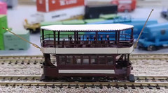 N Scale Classic Bilevel Tram Car Kit w/Power Drive Unit Double-Decker Streetcar