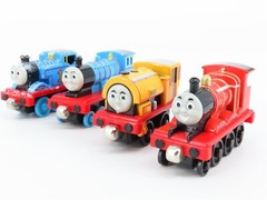 LOT of 30+ Gullane Thomas and Friends Unpowered Locomotives and Cars