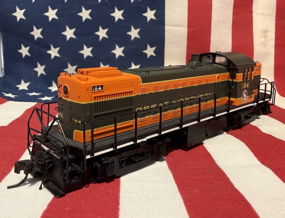 Atlas Classic HO Great Northern RS-1 #184 DC Tested Runs Great
