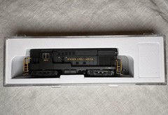 Atlas N Scale Pennsylvania FM H16-44 #8810 40005530 Diesel PRR Locomotive