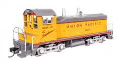 Walthers 920-50511 HO Union Pacific EMD NW2 Diesel Locomotive Standard DC #1052
