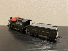Mehano HO Canadian Pacific 2-6-0 Mogul Steam Locomotive w/ Tender Light – VIDEO