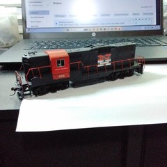 New Haven HO Diesel Locomotive New Haven #1213 DCC Digital Black/Red