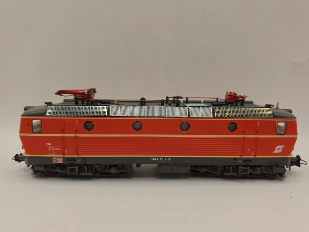 Roco 43558 HO gauge ÖBB 1044 123-6 Red Electric Locomotive Austria Untested