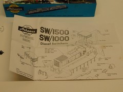Athearn Blue Box Undecorated SW1500/SW1000 Diesel Locomotive-Unpowered Dummy C