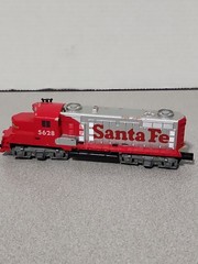 Tyco Santa Fe 5628 Locomotive Model Train Red & Silver 7″ Hong Kong Untested