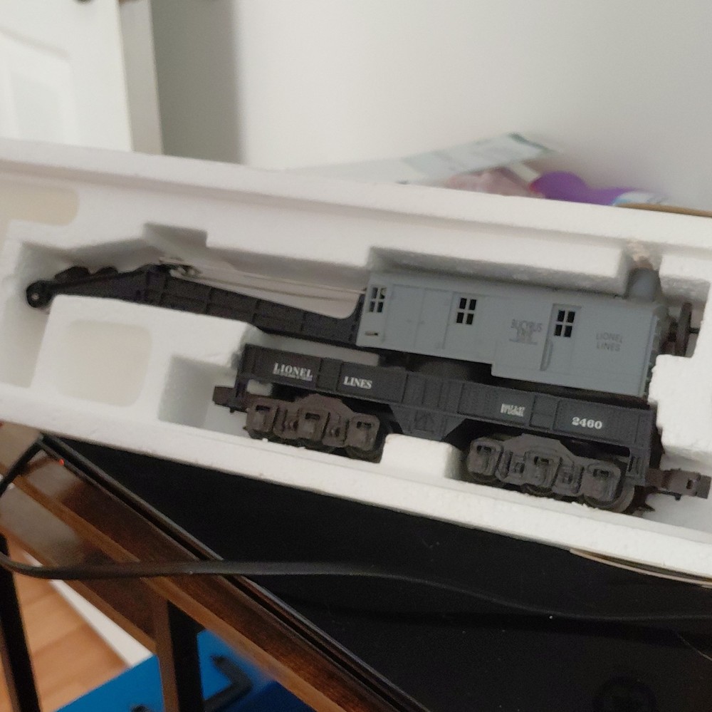 Lionel Lionel Lines 2460 O Gauge Diesel Locomotive Crane, 3-Rail Analog AC
