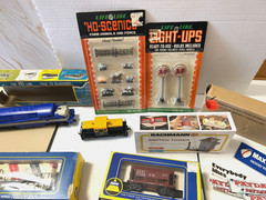 Vintage Lot of HO Scale Railroad Train Engines, Cars, Track, Accessories