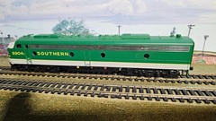 Proto 2000 HO Southern E8 Locomotive w/ DCC –EXCELLENT
