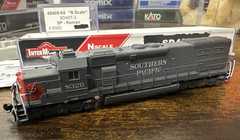 InterMountain Railway Co. N Scale #69405-04 SD40T-2 Southern Pacific #8320 NIB!
