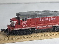 As Is Arnold Rapido N Scale GP30 Diesel Locomotive Burlington 974 Runs Poorly