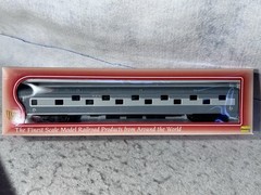 Nice Rivarossi/IHC NYC RR E-8/9 A and B/7 Car Passenger Set HO Locos Ex Boxes