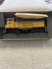 Athearn SW15 Union Pacific #1317 HO Switcher Original Blue Box ￼