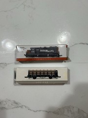 Southern Pacific 9725 Locomotive And Log Car