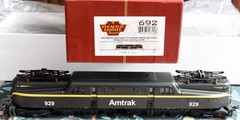 HO-Broadway Limited 692 AMTRAK GG 1 Brunswick Green Single Stripe #929 EX DCC