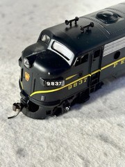 Beautiful Atlas/KATO Pennsylvania RR F- 7A Engine HO