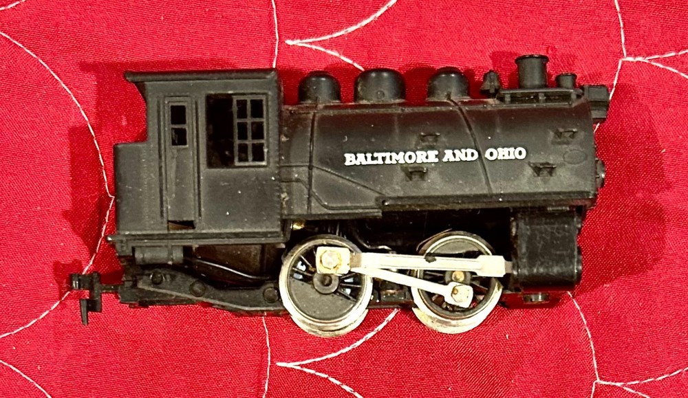 Vintage HO Rivarossi Baltimore & Ohio 0-4-0 Dockside Switcher Steam Locomotive