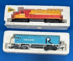 Vintage Bachman So. Pacific + “The Rock” 3105 Life-Like HO Locomotives Lot of 2