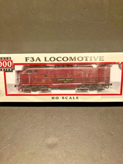 PROTO 1000 HO SCALE LEHIGH VALLEY F3A POWERED DIESEL LOCOMOTIVE #8170