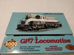 Proto 2000 HO GP30, Undecorated Phase I, Box says GP 7, ITEM IS GP 30(No detail)