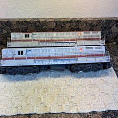 Lionel 2321 Lackawanna O Gauge Maroon roof and gray roof