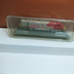 Del Prado F45 Santa Fe #100 Locomotive 2003 Sealed Display Model-Warbonnet