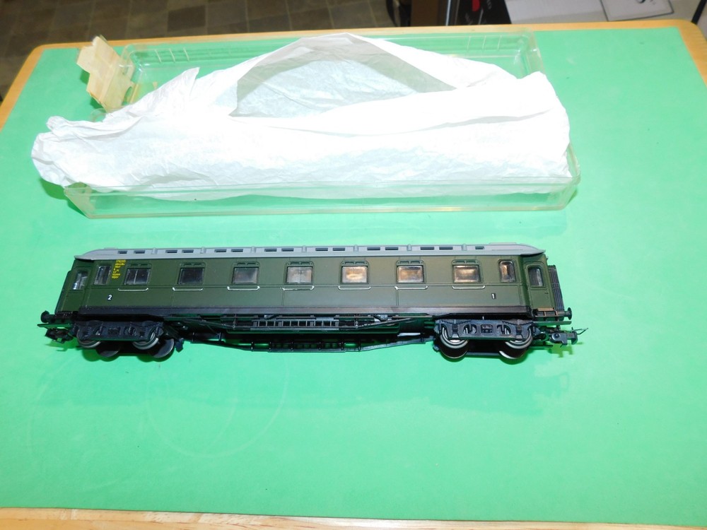 Liliput Passenger Coach as per Picture (Lot 32)