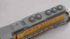 KATO HO Scale EMD SD 40 SOUTHERN PACIFIC Diesel Locomotive WITH BOX FREE SHIP!