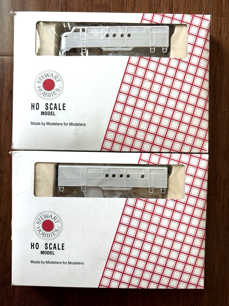 VINTAGE Stewart 5000/5004 HO Scale FTA Powered & FTB Dummy Locomotives w/Extras!